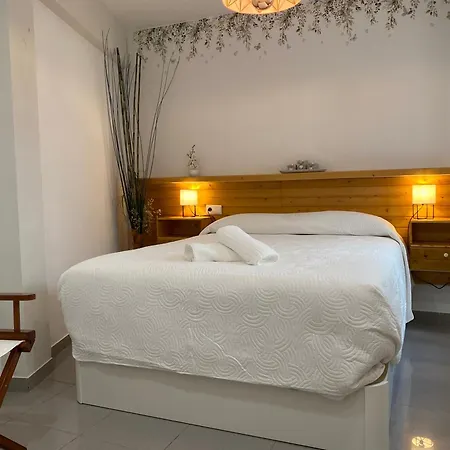 Enmitatiko Alcazar Viejo Córdoba